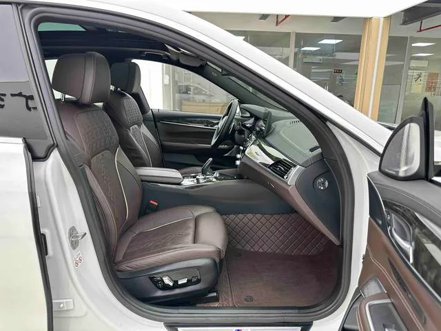 BMW 6 Series GT 2021 630i M Édition du grand voyageur sportif intérieur photo 7