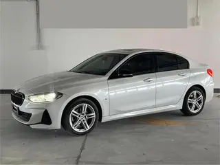 BMW 1 Series 2021 Mise à jour 120i M Édition de nuit sportive Yao extérieur photo 1