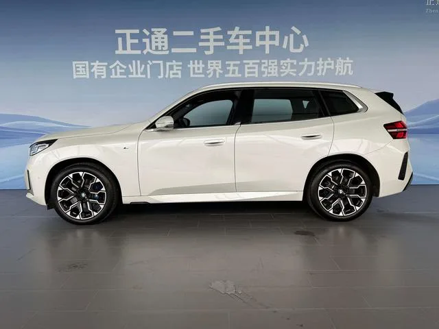 BMW X3 2025 xDrive30L Tipo de lujo M Conjunto deportivo exterior foto 2