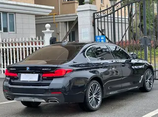 BMW 5 Series 2022 530Li Leading Type M Sports suit interior photo 8 BMW 5 Series 2022 530Li Leading Type M Sports suit interior photo 8