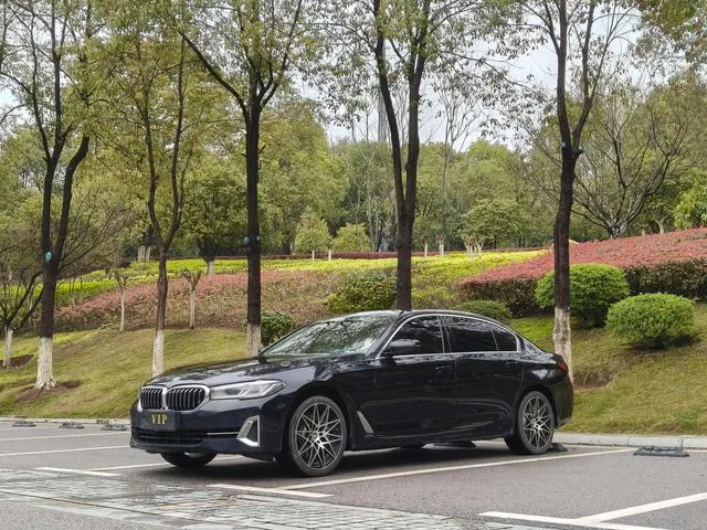 BMW 5 Series 2023 530Li Leading Type Luxury Set exterior photo 1 BMW 5 Series 2023 530Li Leading Type Luxury Set exterior photo 1