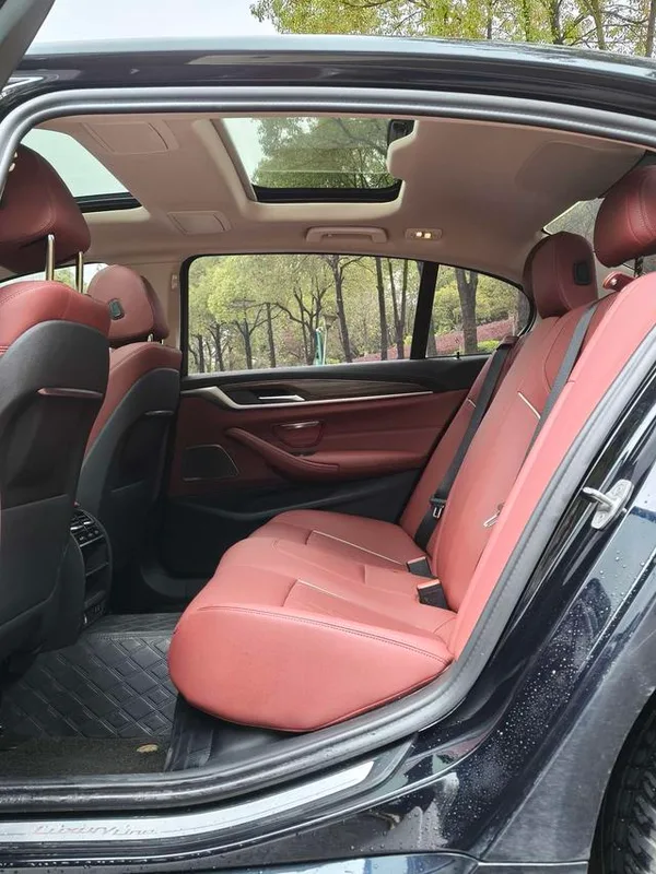BMW 5 Series 2023 530Li Leading Type Luxury Set interior photo 19 BMW 5 Series 2023 530Li Leading Type Luxury Set interior photo 19