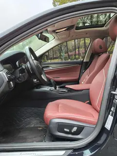 BMW 5 Series 2023 530Li Leading Type Luxury Set interior photo 20 BMW 5 Series 2023 530Li Leading Type Luxury Set interior photo 20