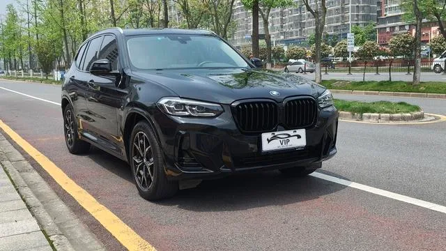 BMW X3 2022 xDrive25i M Conjunto deportivo exterior foto 2 BMW X3 2022 xDrive25i M Conjunto deportivo exterior foto 2