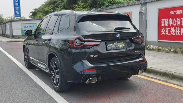 BMW X3 2022 xDrive25i M Conjunto deportivo exterior foto 9 BMW X3 2022 xDrive25i M Conjunto deportivo exterior foto 9