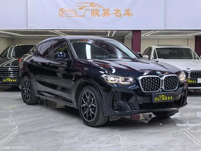 BMW X4 2022 xDrive 25i M Ensemble de sport extérieur photo 3 BMW X4 2022 xDrive 25i M Ensemble de sport extérieur photo 3