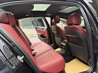 BMW 5 Series 2022 Reforma 530Li Líder M Conjunto deportivo exterior foto 8 BMW 5 Series 2022 Reforma 530Li Líder M Conjunto deportivo exterior foto 8
