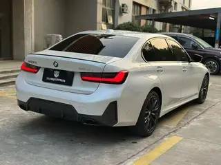 BMW 3 Series 2023 325Li M Sports Night Suit interior photo 6 BMW 3 Series 2023 325Li M Sports Night Suit interior photo 6