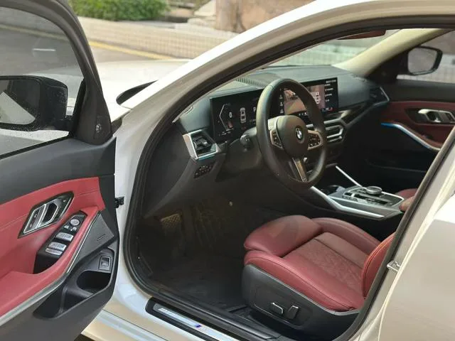 BMW 3 Series 2023 325Li M Sports Night Suit interior photo 7 BMW 3 Series 2023 325Li M Sports Night Suit interior photo 7