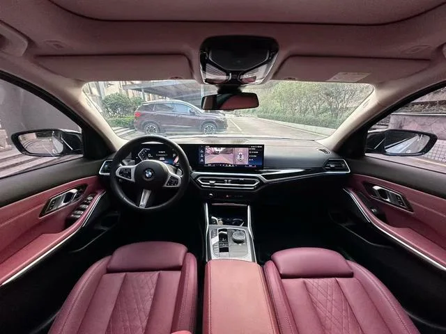 BMW 3 Series 2023 325Li M Sports Night Suit interior photo 9 BMW 3 Series 2023 325Li M Sports Night Suit interior photo 9