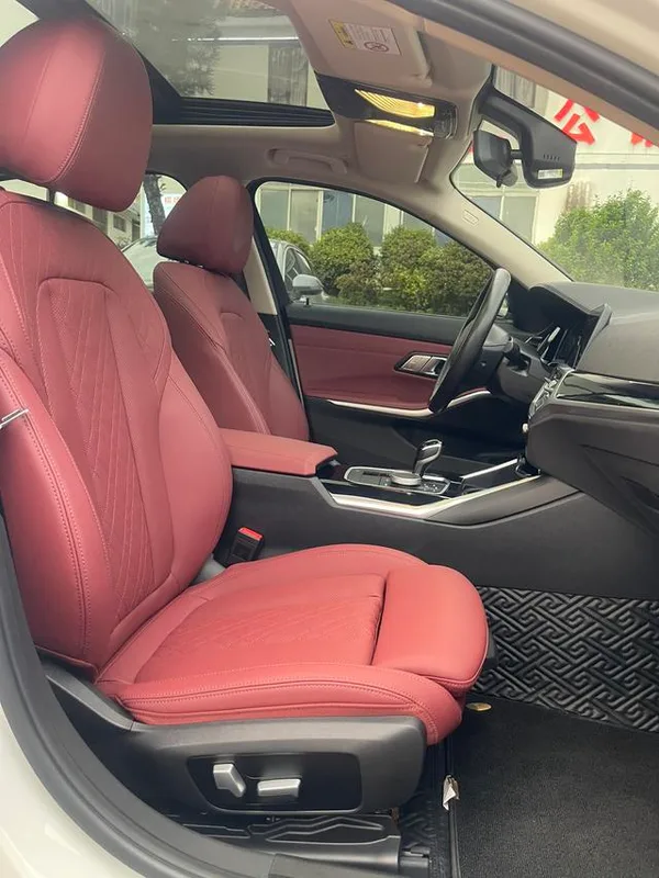 BMW 3 Series 2022 320Li M Conjunto deportivo exterior foto 8