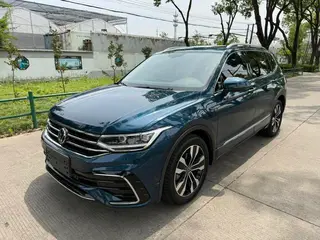 Volkswagen Tiguan L 2022 330TSI Автоматический полный привод R-Line Флагманская версия