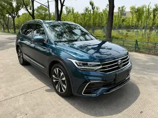 Volkswagen Tiguan L 2022 330TSI Automatic two-wheel drive R-Line Flagship Edition exterior photo 2