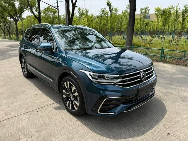 Volkswagen Tiguan L 2022 330TSI Automatic two-wheel drive R-Line Flagship Edition exterior photo 2