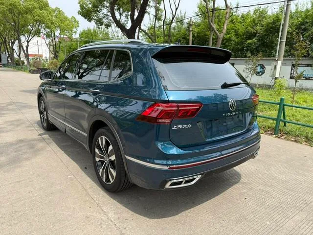 Volkswagen Tiguan L 2022 330TSI Automatic two-wheel drive R-Line Flagship Edition interior photo 17