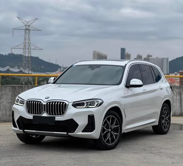 BMW X3 2022 Reforma xDrive25i M Conjunto deportivo exterior foto 1 BMW X3 2022 Reforma xDrive25i M Conjunto deportivo exterior foto 1