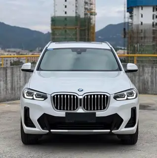 BMW X3 2022 Reforma xDrive25i M Conjunto deportivo exterior foto 2 BMW X3 2022 Reforma xDrive25i M Conjunto deportivo exterior foto 2