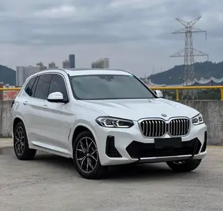 BMW X3 2022 Reforma xDrive25i M Conjunto deportivo exterior foto 3 BMW X3 2022 Reforma xDrive25i M Conjunto deportivo exterior foto 3