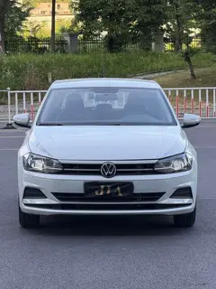 Volkswagen Polo 2023 Plus 1.5L Versión de tecnología colorida automática exterior foto 2 Volkswagen Polo 2023 Plus 1.5L Versión de tecnología colorida automática exterior foto 2