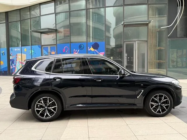 BMW X3 2022 xDrive25i M Conjunto deportivo interior foto 12 BMW X3 2022 xDrive25i M Conjunto deportivo interior foto 12