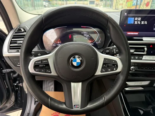 BMW X3 2022 xDrive25i M Conjunto deportivo interior foto 16 BMW X3 2022 xDrive25i M Conjunto deportivo interior foto 16