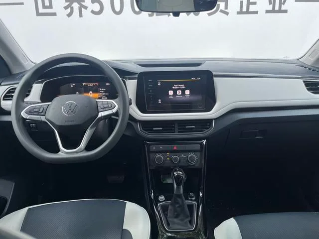 Volkswagen Tharu 2025 New talent 300TSI Sharp Edition interior photo 11 Volkswagen Tharu 2025 New talent 300TSI Sharp Edition interior photo 11