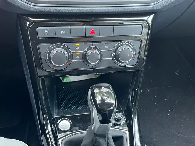 Volkswagen Tharu 2025 New talent 300TSI Sharp Edition interior photo 15 Volkswagen Tharu 2025 New talent 300TSI Sharp Edition interior photo 15