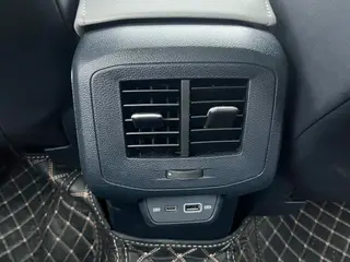 Volkswagen Tharu 2025 New talent 300TSI Sharp Edition interior photo 17 Volkswagen Tharu 2025 New talent 300TSI Sharp Edition interior photo 17