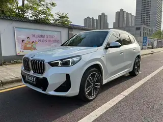 BMW X1 2025 sDrive25Li M Conjunto deportivo