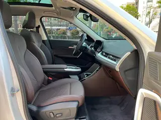 BMW X1 2025 sDrive25Li M Conjunto deportivo exterior foto 6 BMW X1 2025 sDrive25Li M Conjunto deportivo exterior foto 6