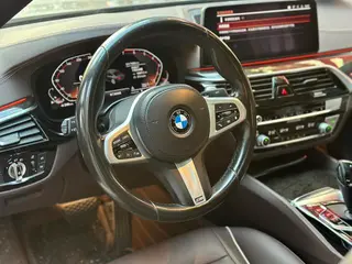 BMW 5 Series 2021 Reforma 525Li M Conjunto deportivo interior foto 10 BMW 5 Series 2021 Reforma 525Li M Conjunto deportivo interior foto 10