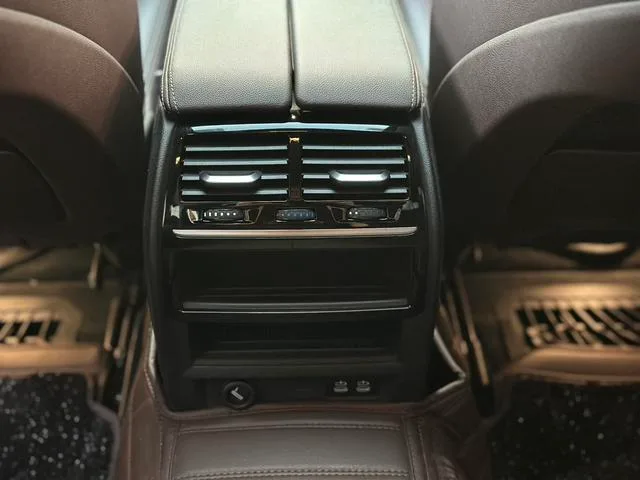BMW 5 Series 2021 Reforma 525Li M Conjunto deportivo interior foto 14 BMW 5 Series 2021 Reforma 525Li M Conjunto deportivo interior foto 14