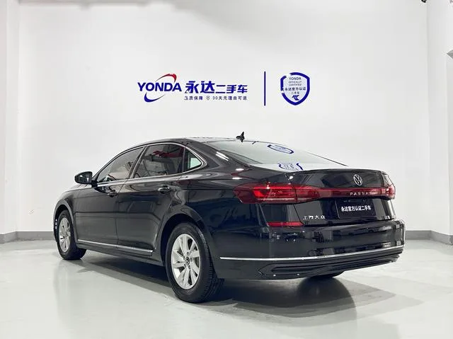 Volkswagen Passat 2024 280TSI Edición de negocios exterior foto 3 Volkswagen Passat 2024 280TSI Edición de negocios exterior foto 3