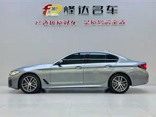 BMW 5 Series 2021 525i M Conjunto deportivo interior foto 13 BMW 5 Series 2021 525i M Conjunto deportivo interior foto 13