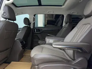 Volkswagen Viloran 2022 380TSI Zunchi Edition interior photo 9 Volkswagen Viloran 2022 380TSI Zunchi Edition interior photo 9