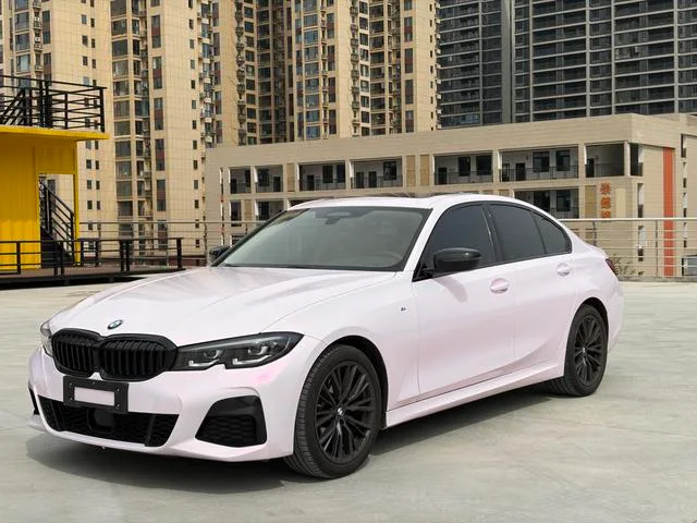 BMW 3 Series 2022 Модификация 325i M Спортивный ночной костюм экстерьер фото 1 BMW 3 Series 2022 Модификация 325i M Спортивный ночной костюм экстерьер фото 1