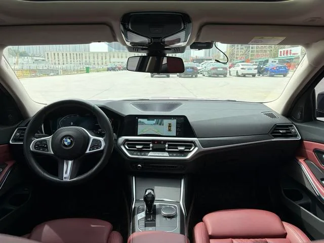 BMW 3 Series 2022 Модификация 325i M Спортивный ночной костюм интерьер фото 14 BMW 3 Series 2022 Модификация 325i M Спортивный ночной костюм интерьер фото 14