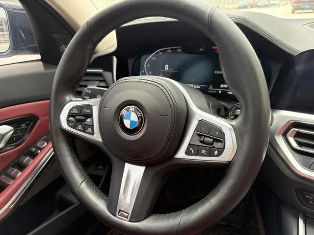 BMW 3 Series 2022 Модификация 325i M Спортивный ночной костюм интерьер фото 17 BMW 3 Series 2022 Модификация 325i M Спортивный ночной костюм интерьер фото 17
