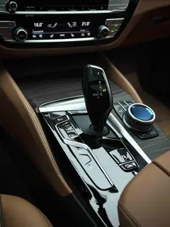 BMW 6 Series GT 2021 630i Luxury Design Set interior photo 6 BMW 6 Series GT 2021 630i Luxury Design Set interior photo 6