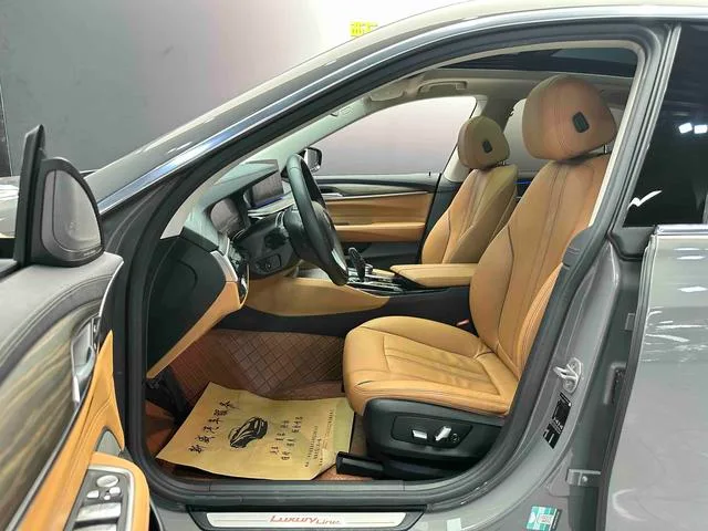 BMW 6 Series GT 2021 630i Luxury Design Set interior photo 8 BMW 6 Series GT 2021 630i Luxury Design Set interior photo 8