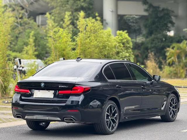 BMW 5 Series 2023 Reforma 530Li Tipo de lujo M Conjunto deportivo exterior foto 7 BMW 5 Series 2023 Reforma 530Li Tipo de lujo M Conjunto deportivo exterior foto 7