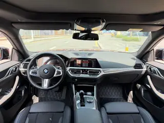 BMW 4 Series 2022 430i Gran Coupe M Traje nocturno deportivo Yao interior foto 7 BMW 4 Series 2022 430i Gran Coupe M Traje nocturno deportivo Yao interior foto 7
