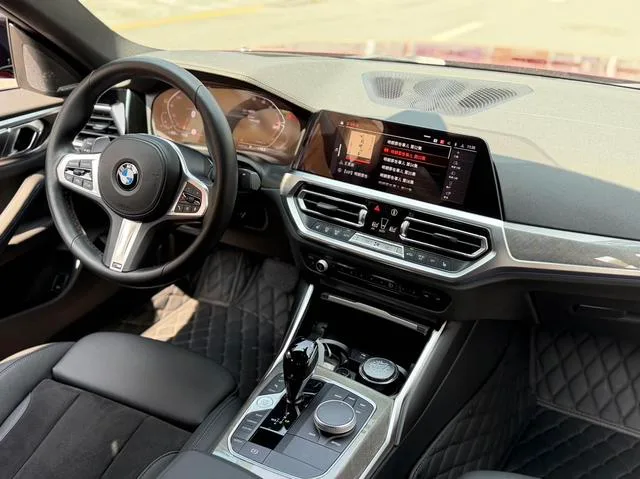 BMW 4 Series 2022 430i Gran Coupe M Traje nocturno deportivo Yao interior foto 8 BMW 4 Series 2022 430i Gran Coupe M Traje nocturno deportivo Yao interior foto 8