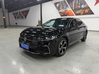 Volkswagen Passat 2023 330TSI Versión de élite