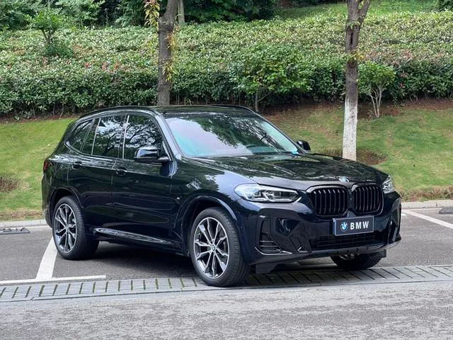 BMW X3 2023 xDrive30i Líder M Traje de noche Yao exterior foto 3 BMW X3 2023 xDrive30i Líder M Traje de noche Yao exterior foto 3