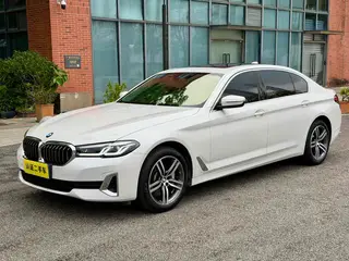 BMW 5 Series 2021 530Li Leading Type Luxury Set exterior photo 1 BMW 5 Series 2021 530Li Leading Type Luxury Set exterior photo 1