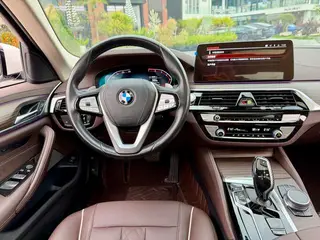BMW 5 Series 2021 530Li Leading Type Luxury Set interior photo 11 BMW 5 Series 2021 530Li Leading Type Luxury Set interior photo 11
