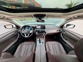 BMW 5 Series 2021 530Li Leading Type Luxury Set interior photo 13 BMW 5 Series 2021 530Li Leading Type Luxury Set interior photo 13
