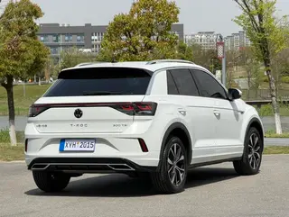 Volkswagen T-Roc 2024 300TSI DSG Chen Guang Edition interior photo 19 Volkswagen T-Roc 2024 300TSI DSG Chen Guang Edition interior photo 19