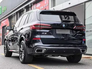 BMW X5 2022 Restyling xDrive 30Li Premium Class M Sports suit interior photo 7 BMW X5 2022 Restyling xDrive 30Li Premium Class M Sports suit interior photo 7